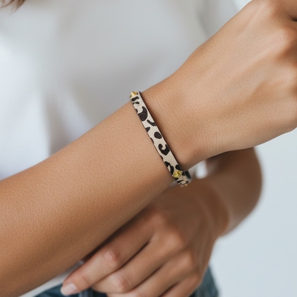 Jewelry - ❤️Leopard Print Bracelet